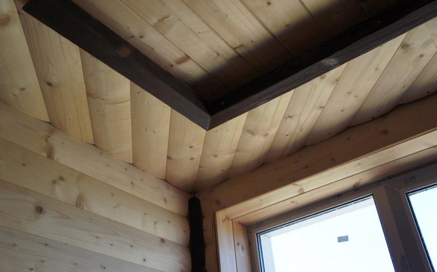 Обшивка потолка в деревянном доме – 9 вариантов, 33 фото, цены