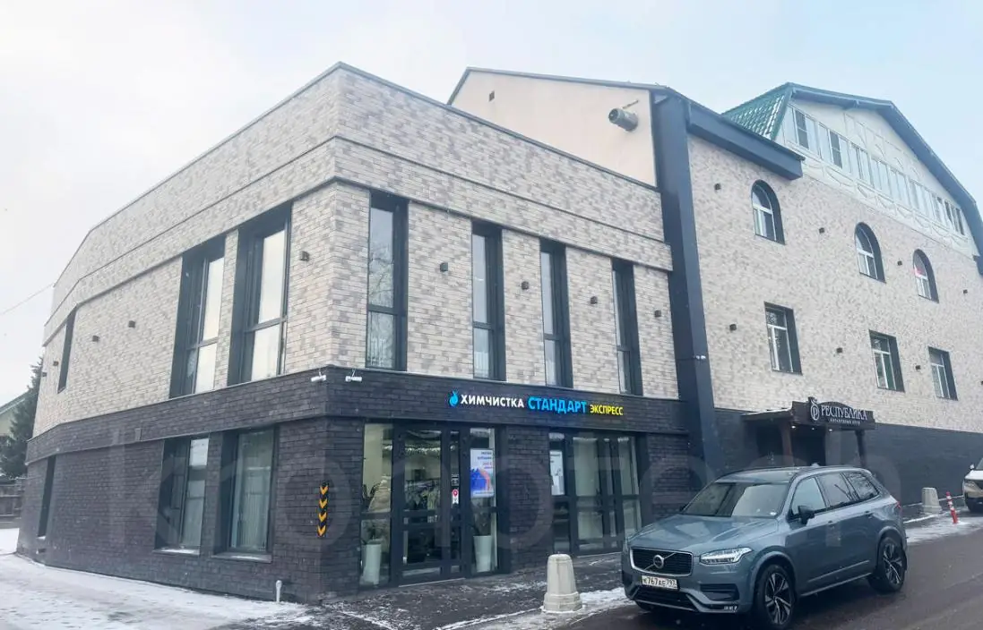 Готовый клинкерный вентфасад пристройки в Красногорске, первый ракурс